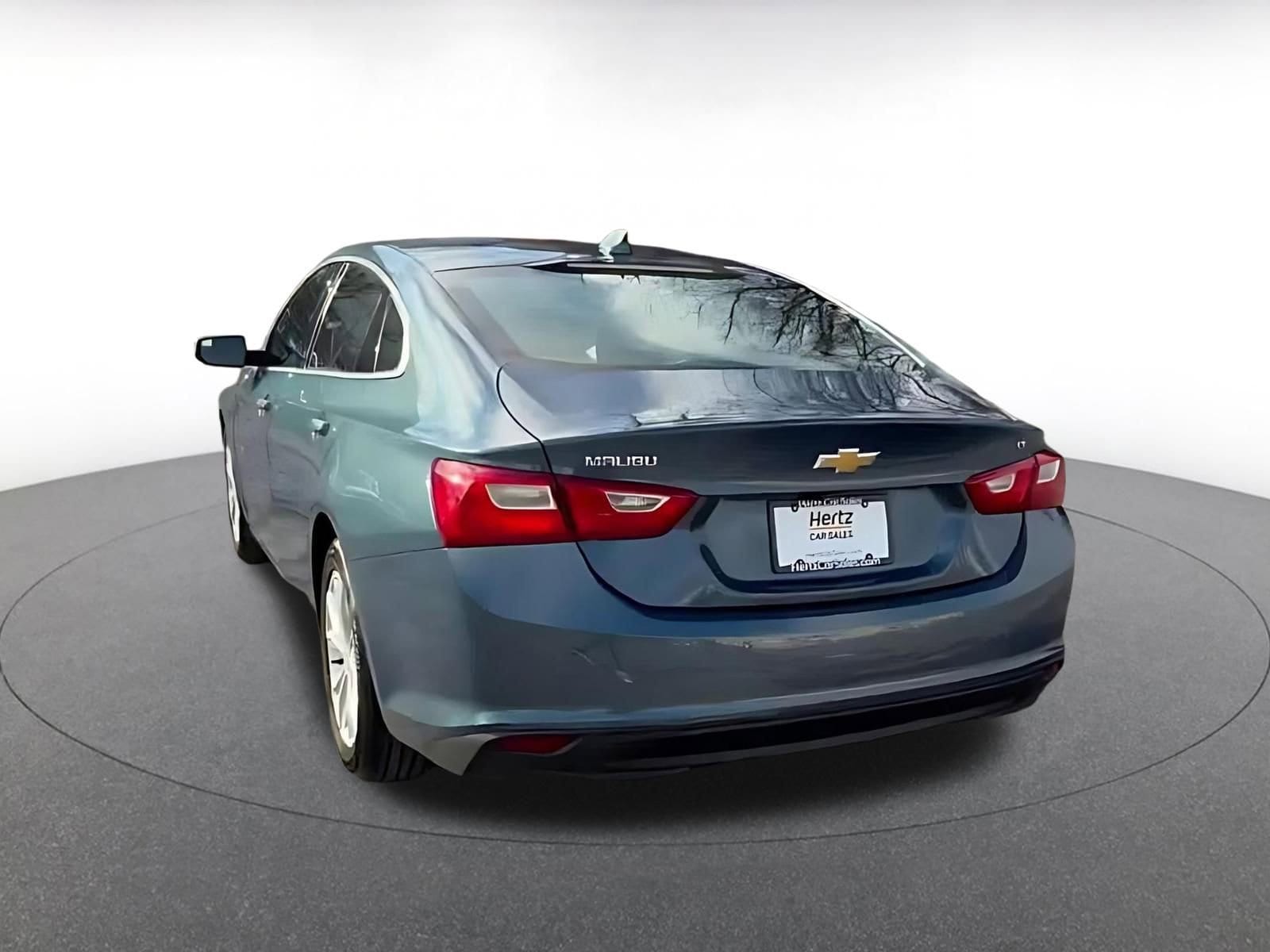 Thumbnail: 2024 Chevrolet Malibu - 11