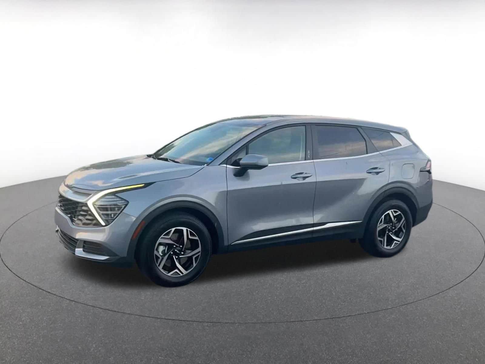 Thumbnail: 2025 Kia Sportage - 8