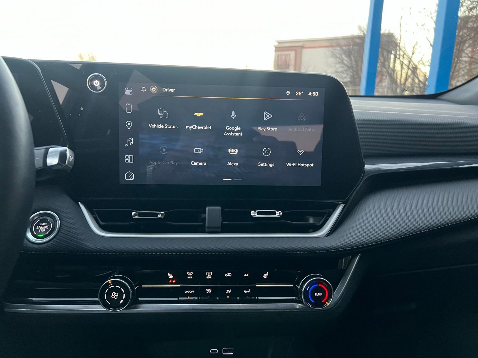 Thumbnail: 2025 Chevrolet Equinox - 18