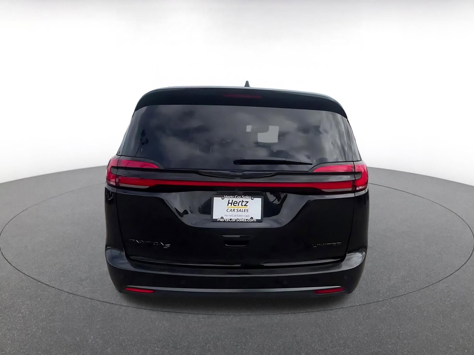 Thumbnail: 2025 Chrysler Pacifica - 12