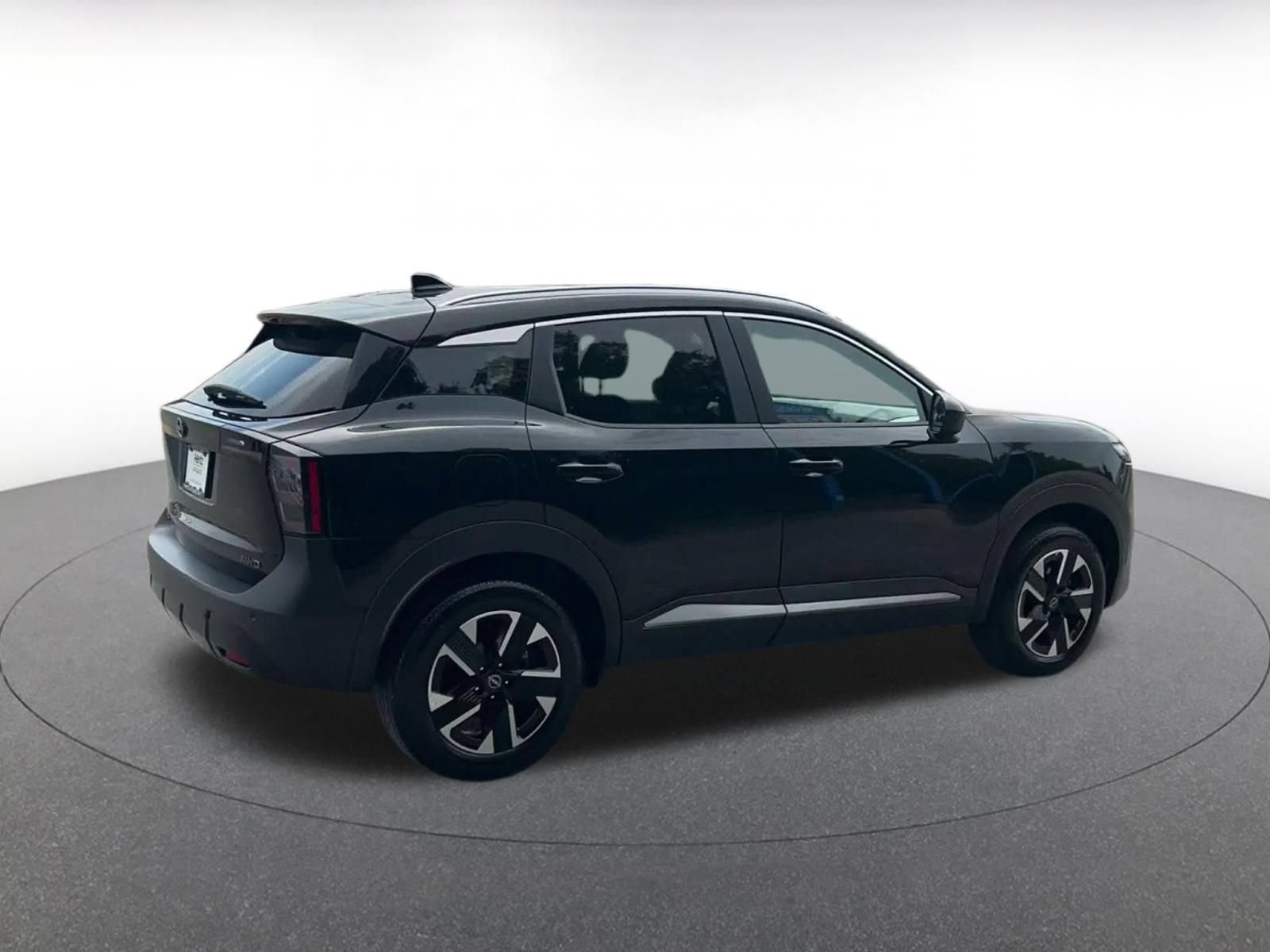 Thumbnail: 2026 Nissan Kicks - 12