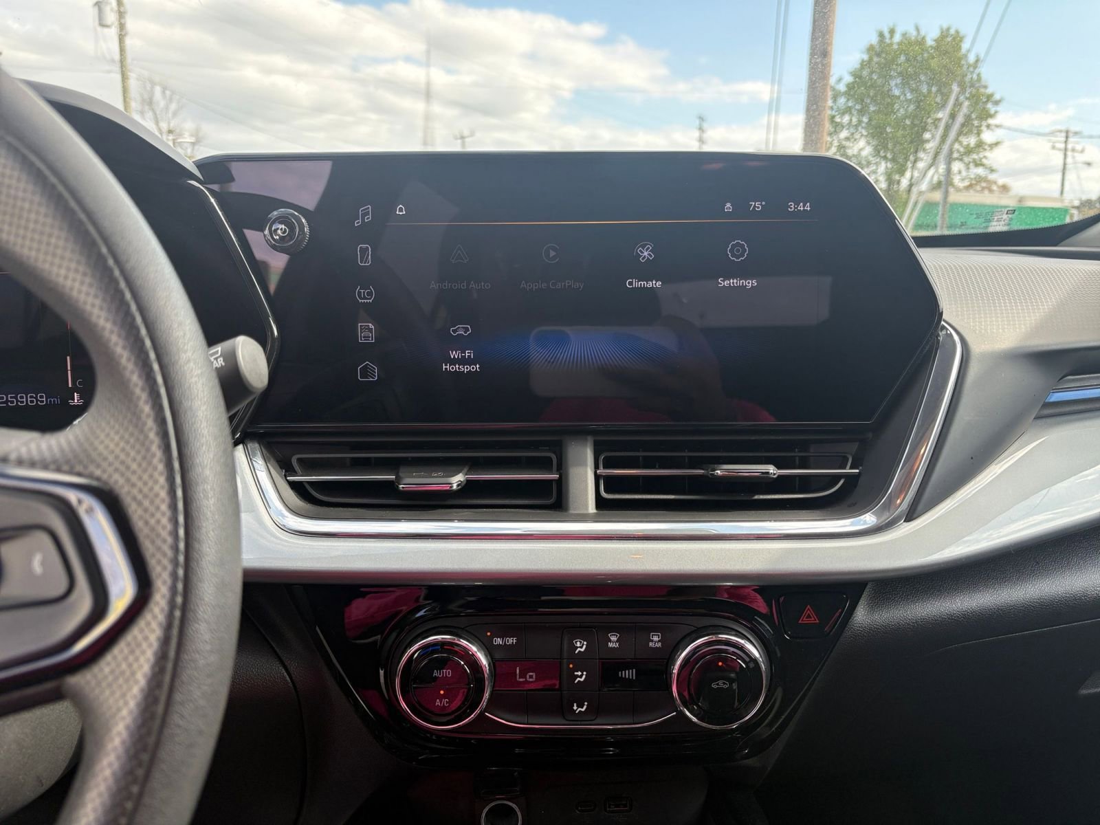 Thumbnail: 2025 Chevrolet Trax - 20