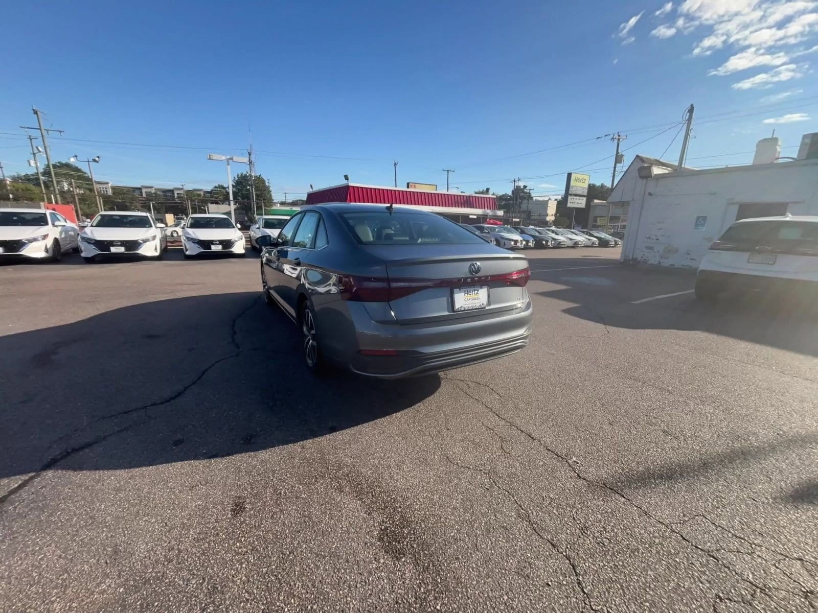 Thumbnail: 2025 Volkswagen Jetta - 16