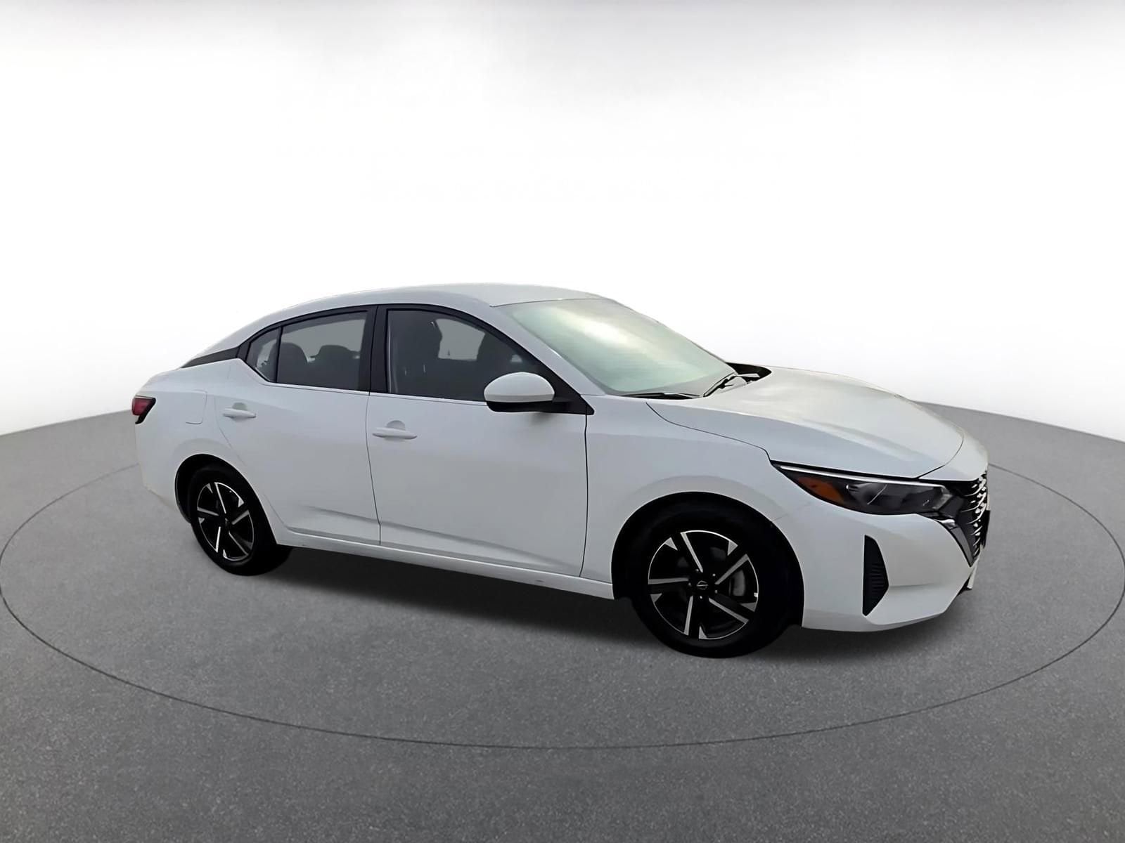 Thumbnail: 2025 Nissan Sentra - 2