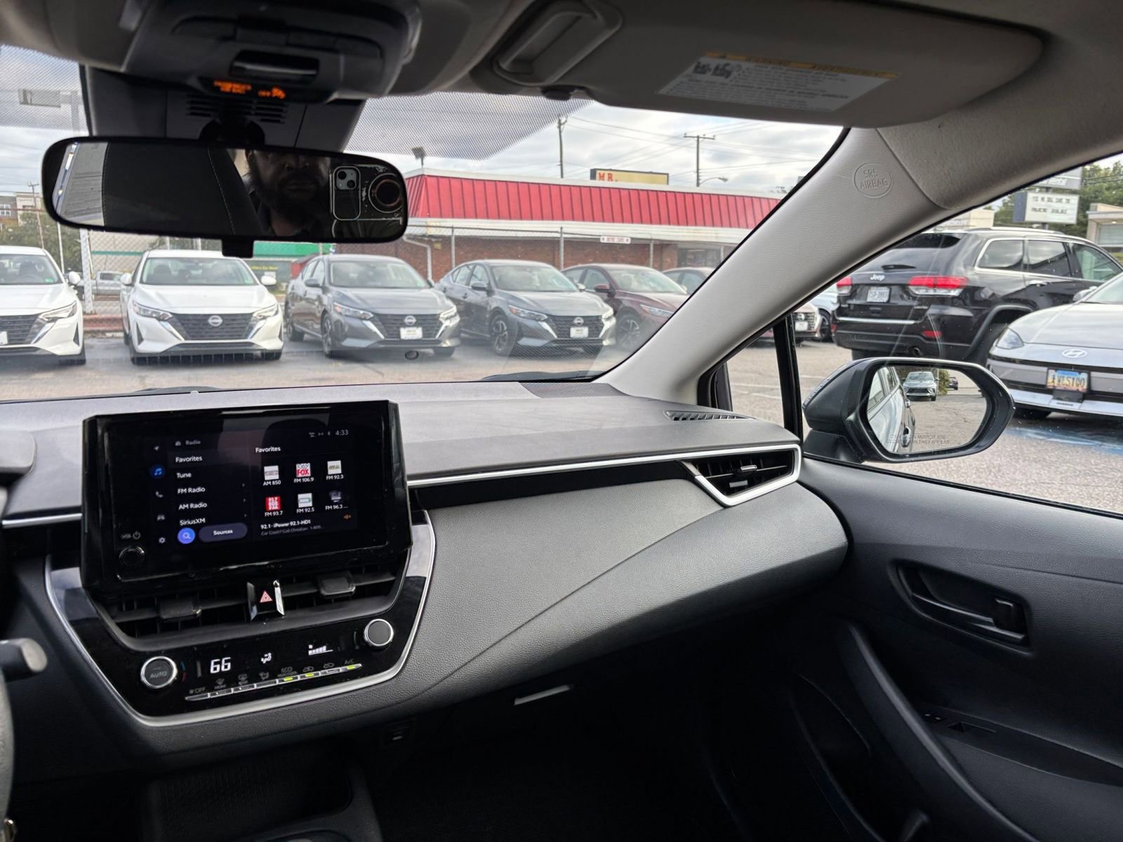 Thumbnail: 2024 Toyota Corolla - 33