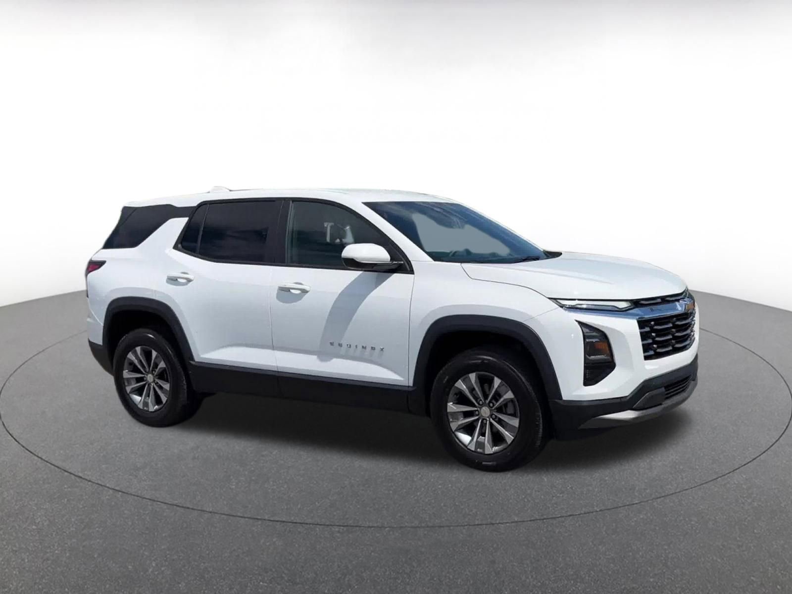 Thumbnail: 2025 Chevrolet Equinox - 2