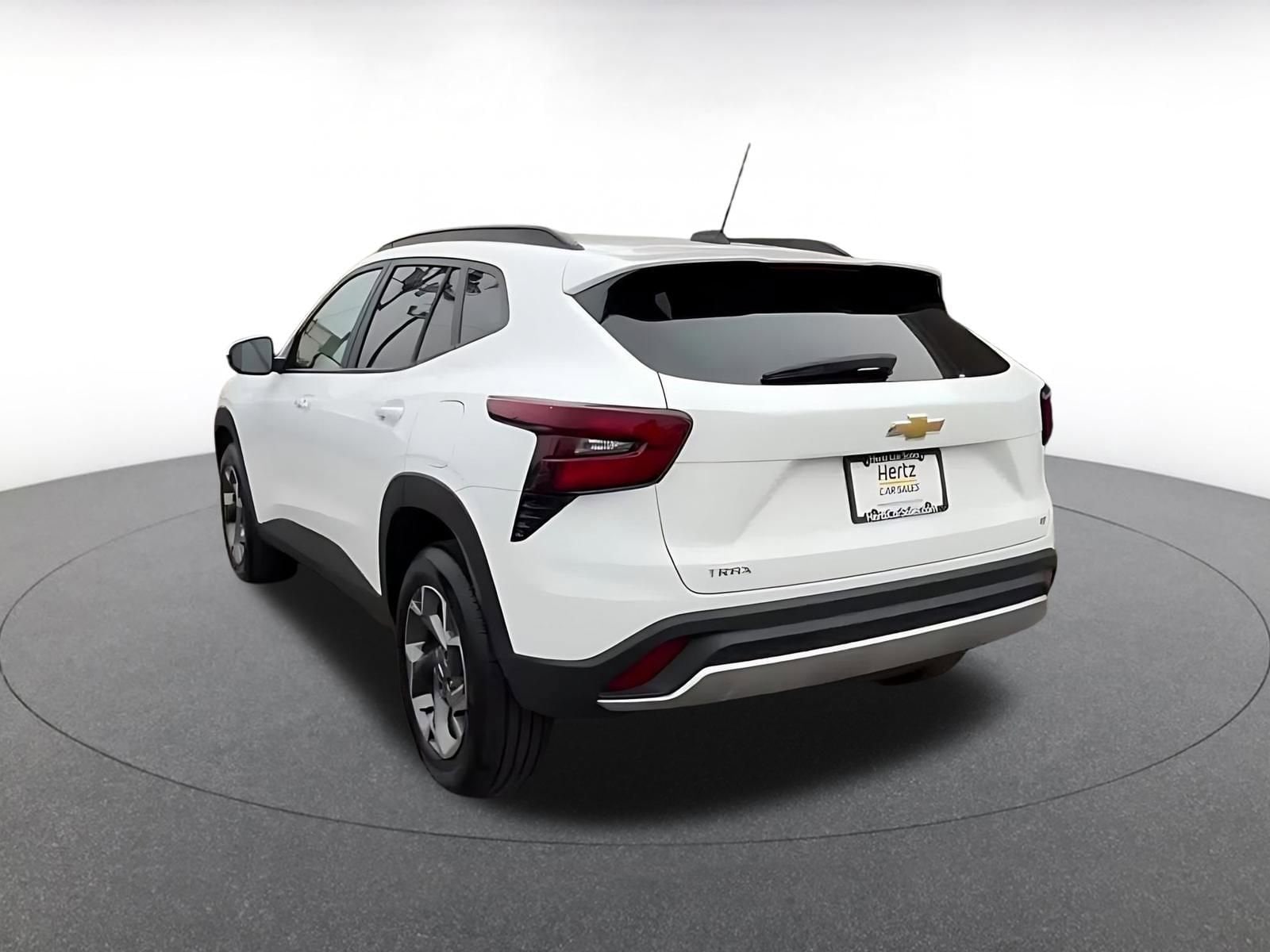 Thumbnail: 2025 Chevrolet Trax - 11