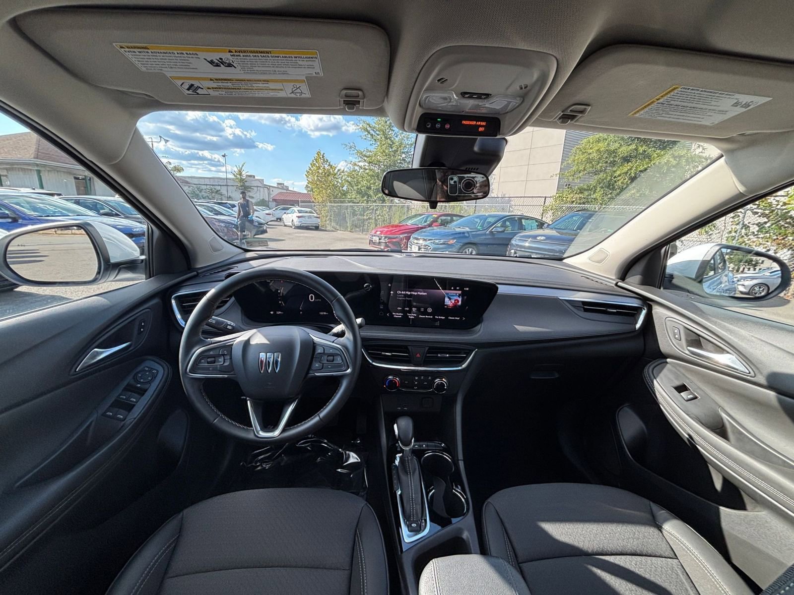 Thumbnail: 2025 Buick Encore GX - 31