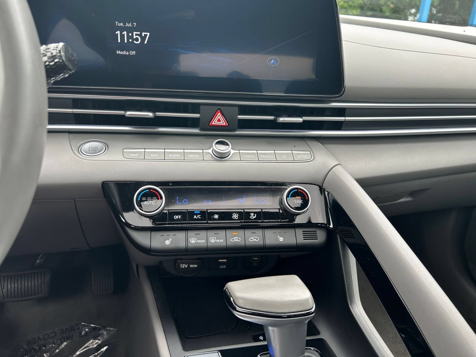 Thumbnail: 2025 Hyundai Elantra - 17