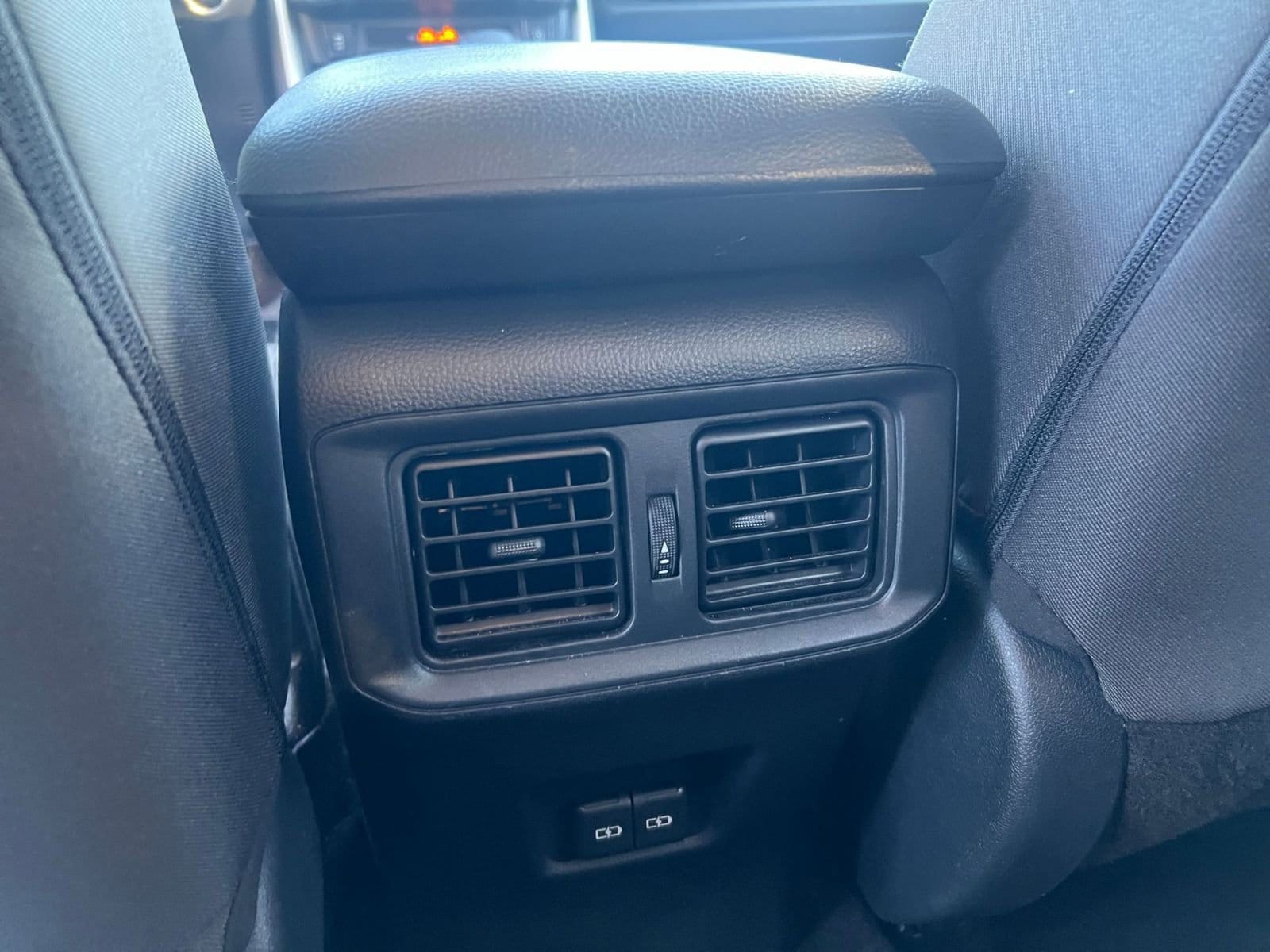 Thumbnail: 2025 Toyota RAV4 - 25