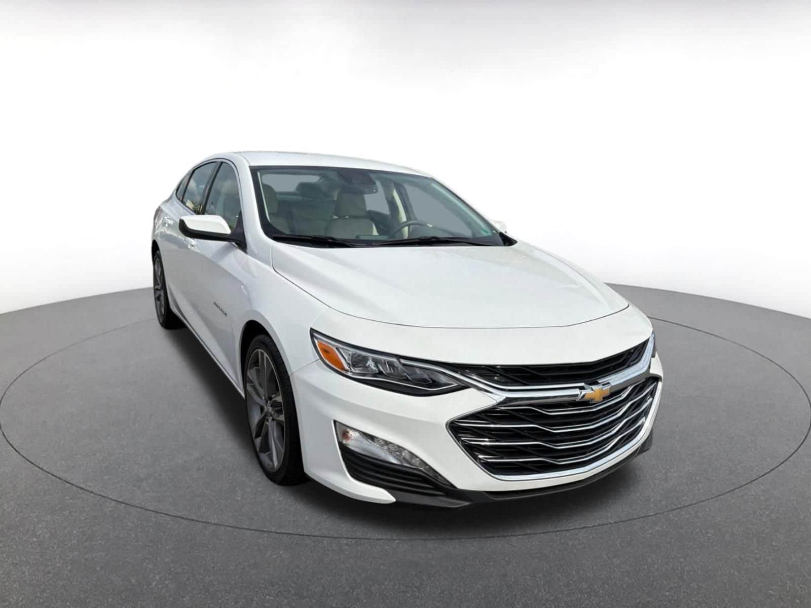 Thumbnail: 2024 Chevrolet Malibu - 1