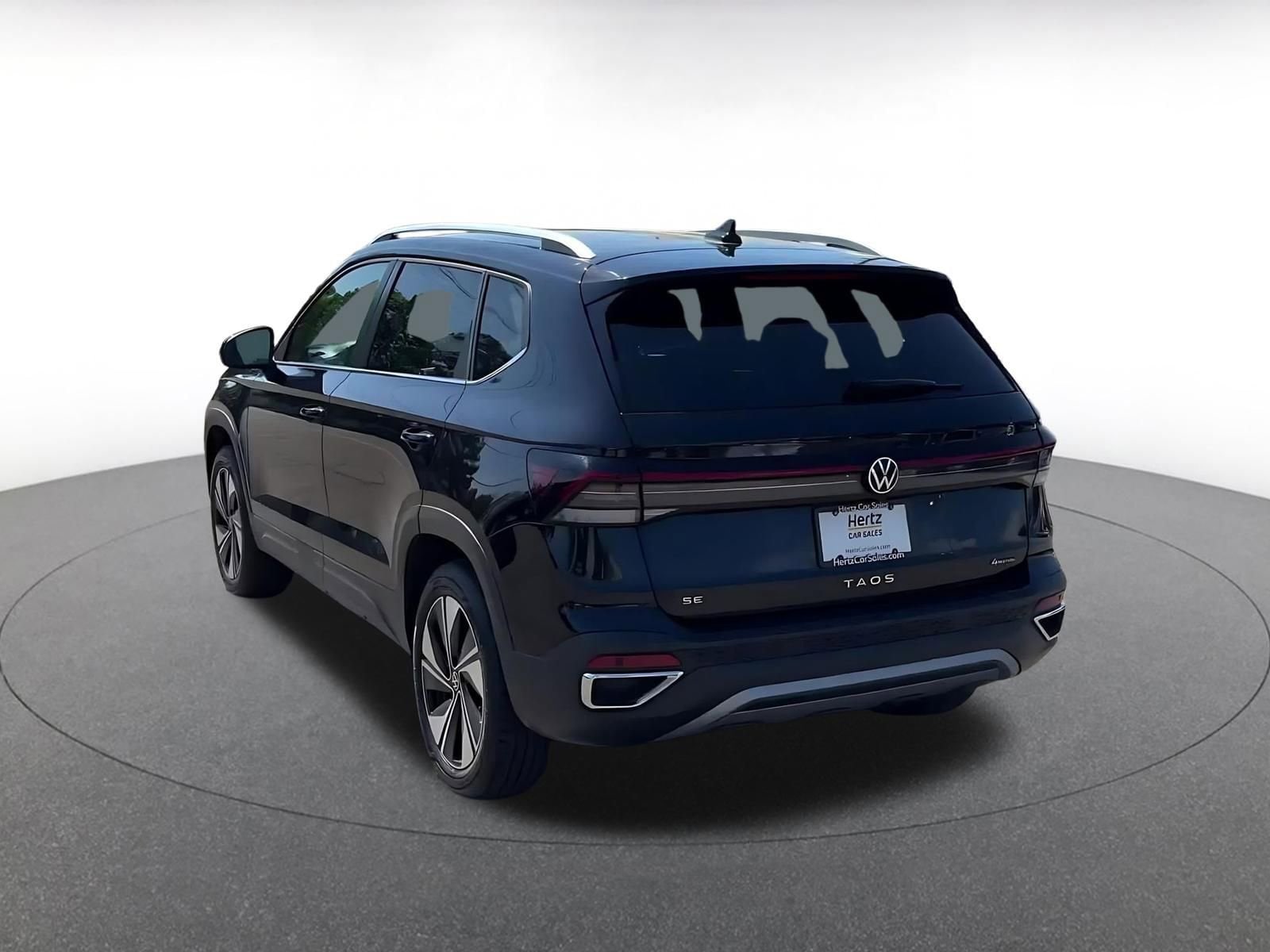 Thumbnail: 2025 Volkswagen Taos - 11