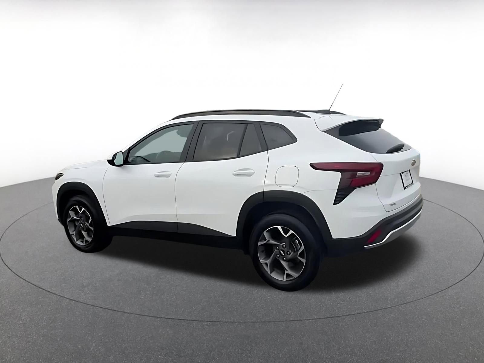 Thumbnail: 2025 Chevrolet Trax - 10