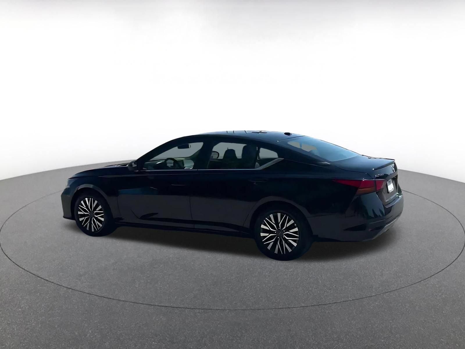 Thumbnail: 2026 Nissan Altima - 9