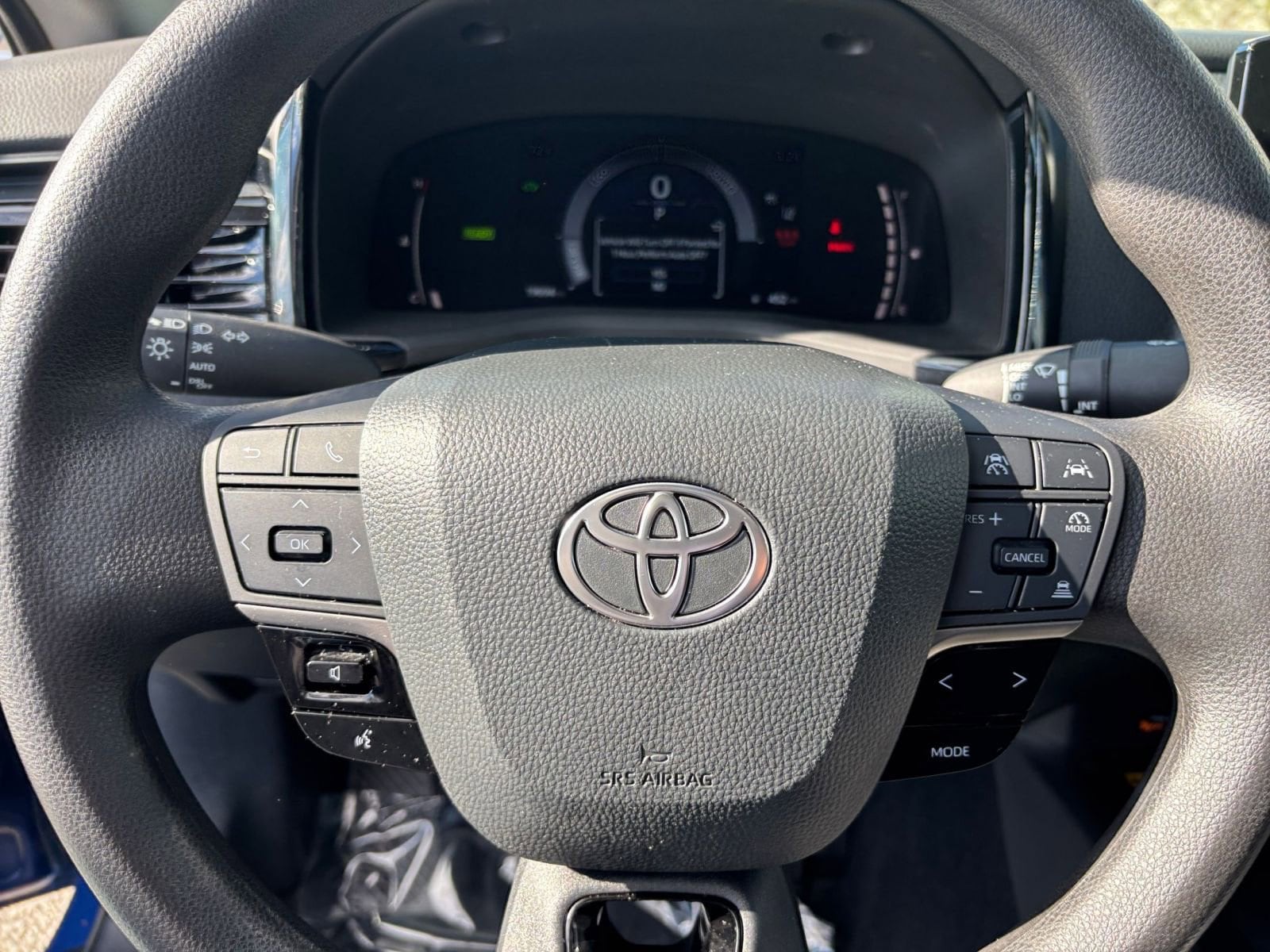 Thumbnail: 2025 Toyota Camry - 27