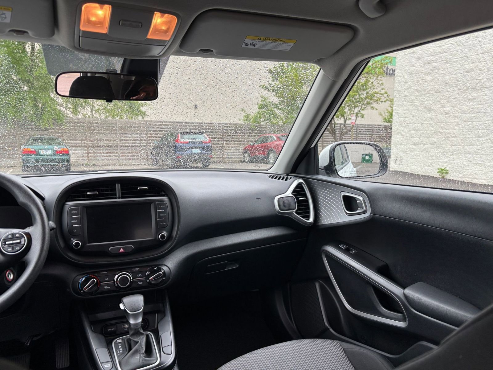 2025 Kia Soul LX - Photo 34