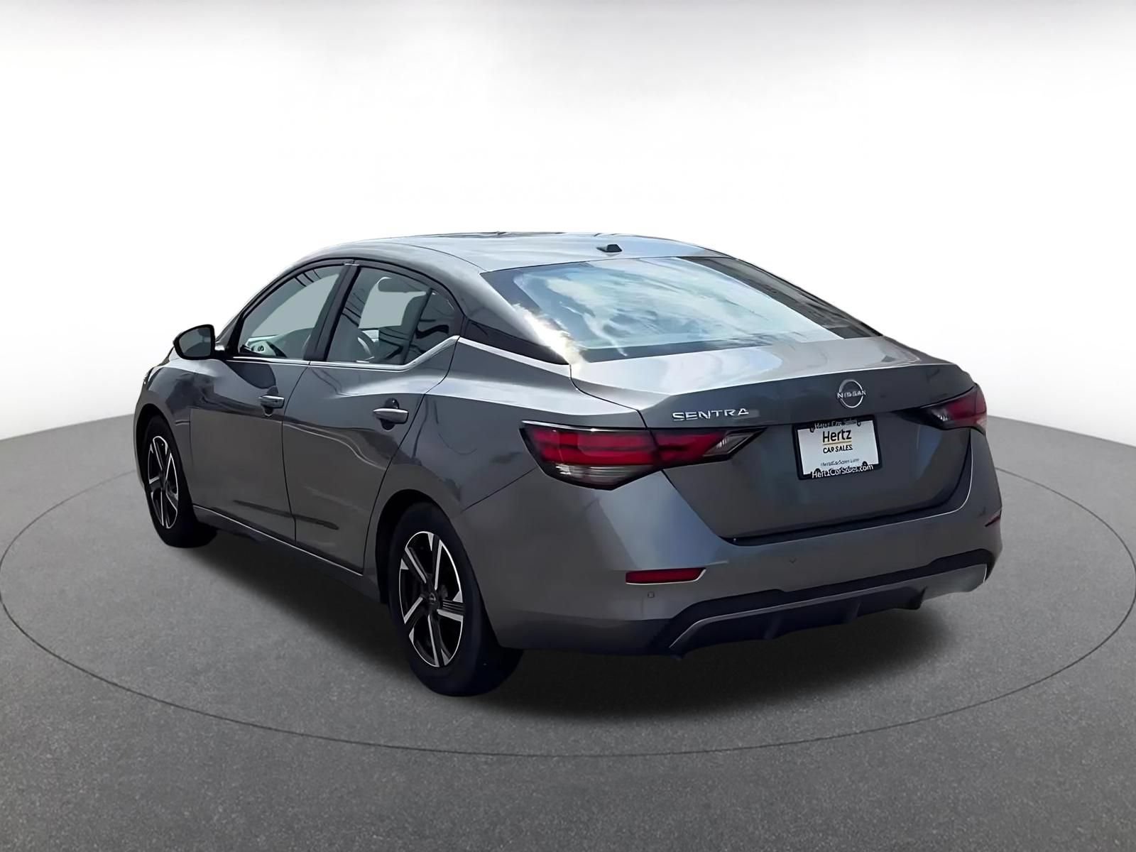 Thumbnail: 2025 Nissan Sentra - 10