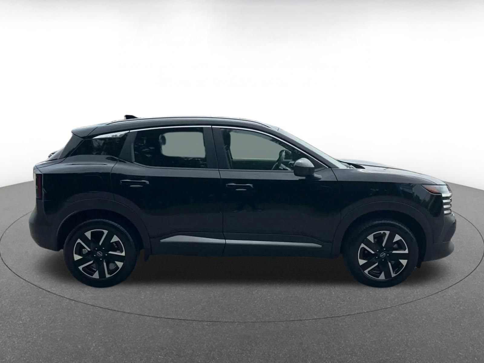 Thumbnail: 2026 Nissan Kicks - 13