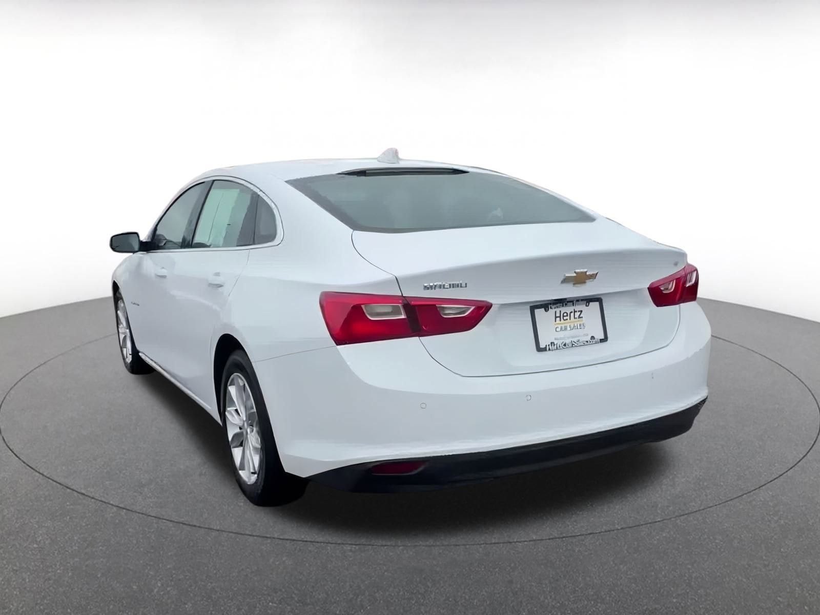 Thumbnail: 2023 Chevrolet Malibu - 11