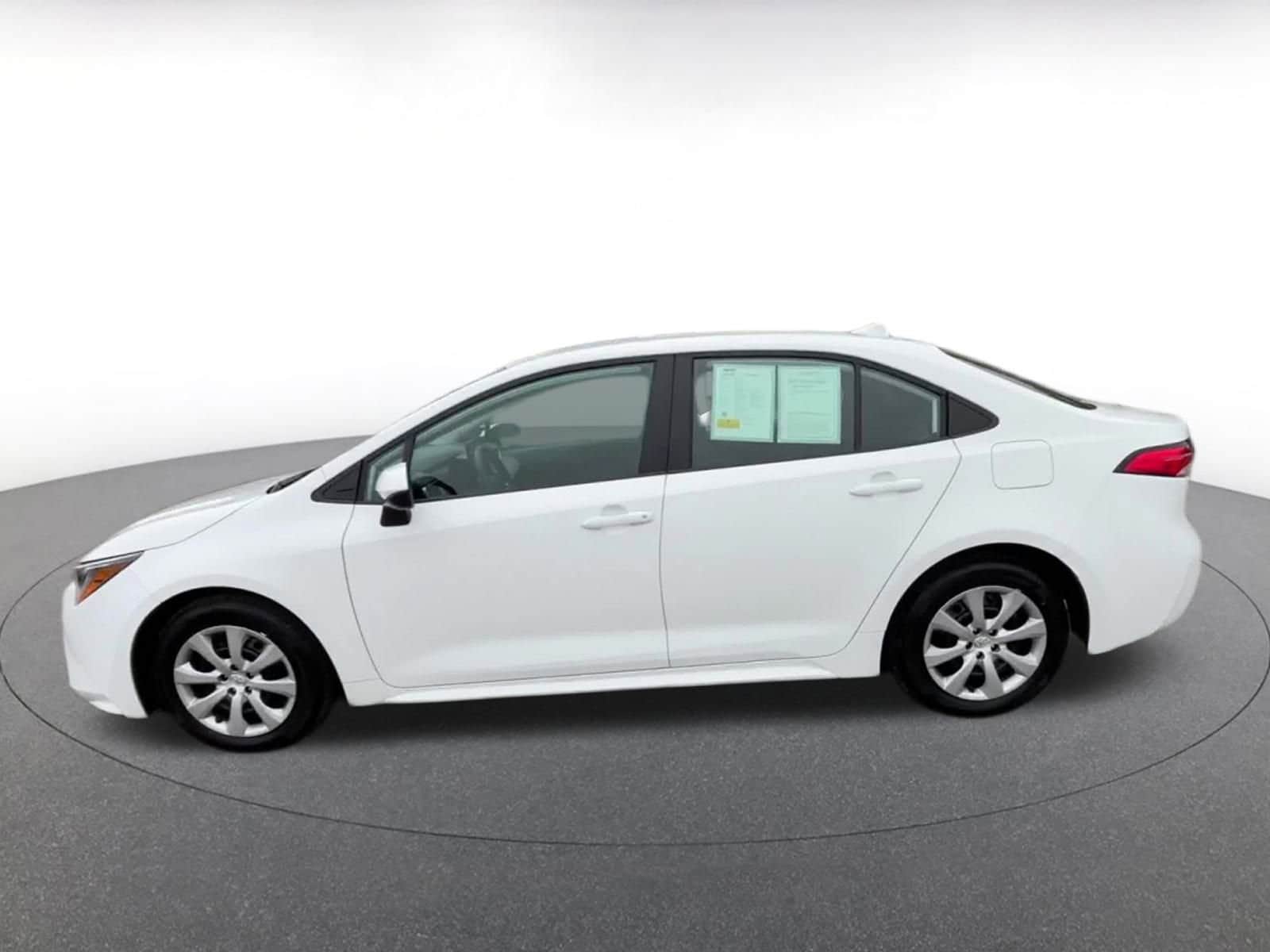 Thumbnail: 2025 Toyota Corolla - 9