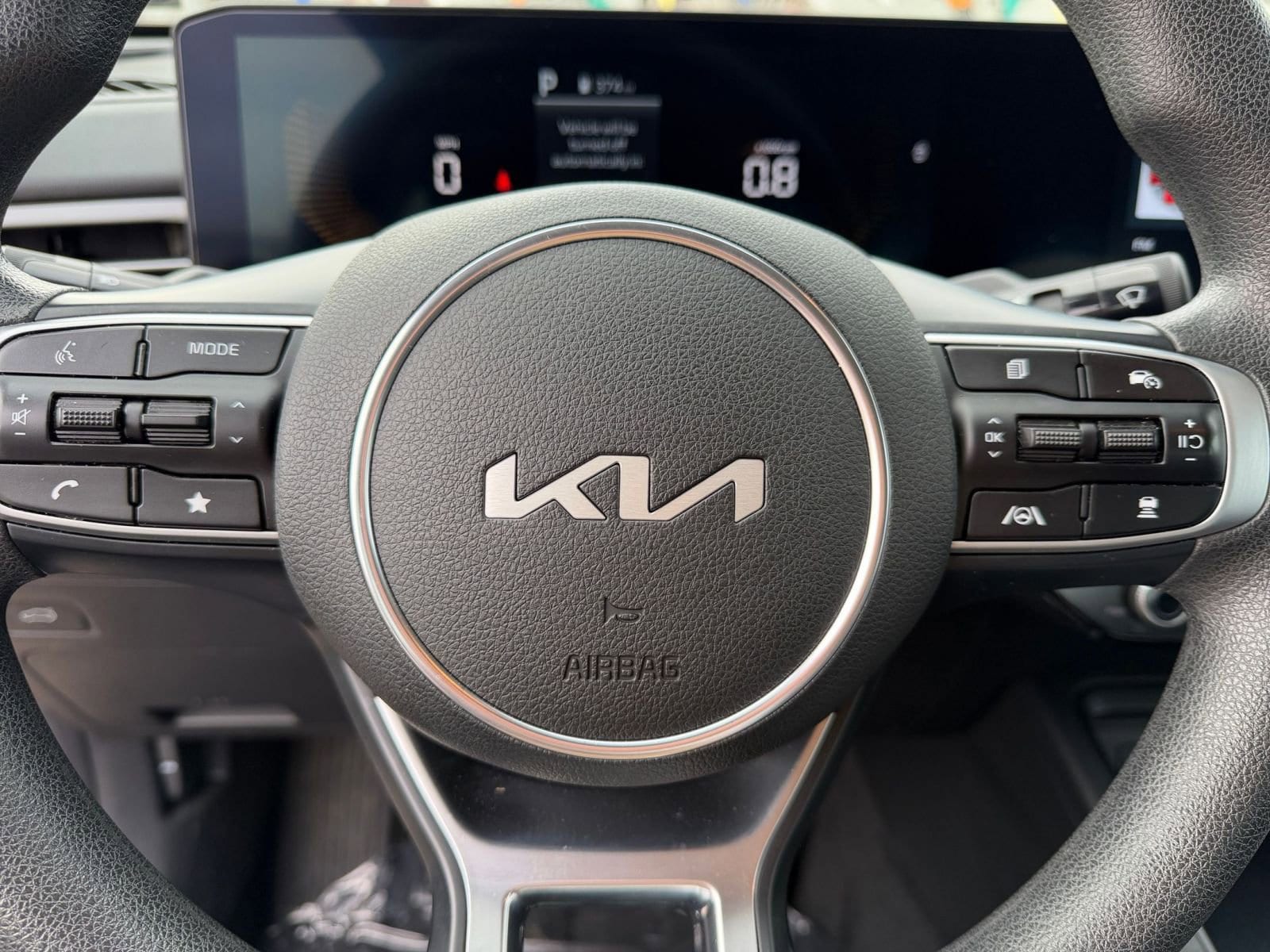 Thumbnail: 2025 Kia K5 - 27