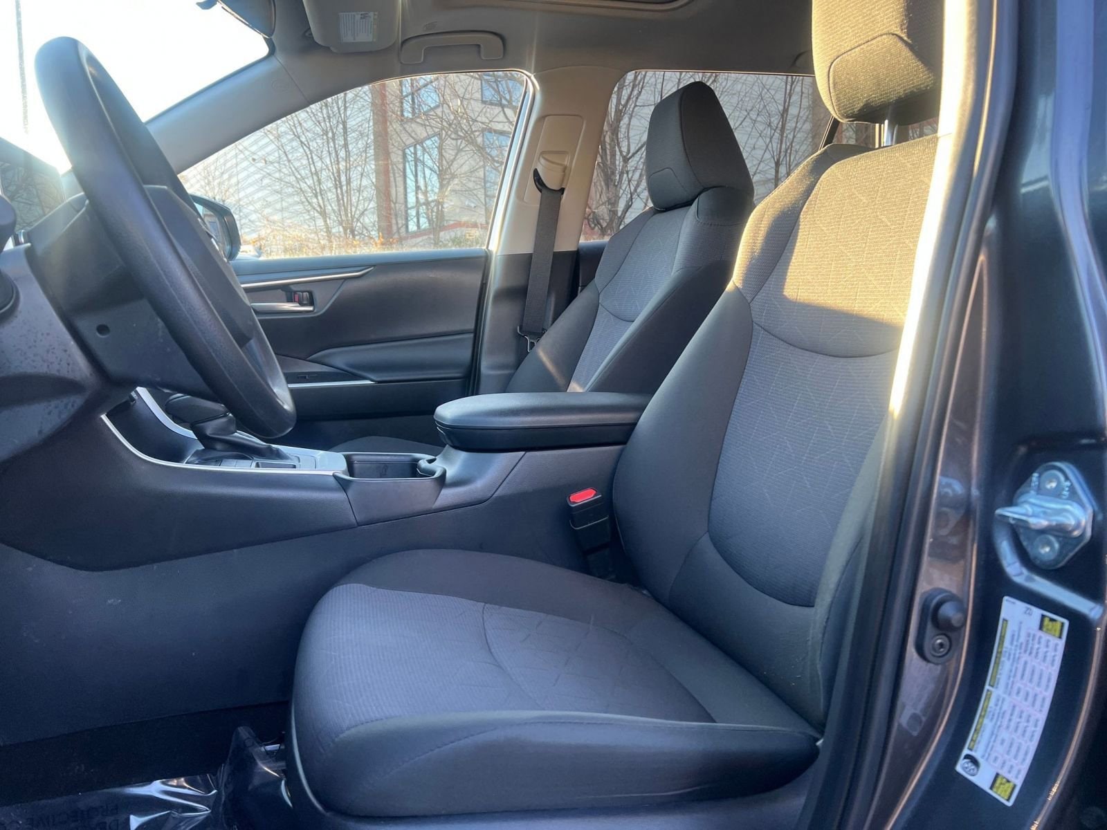 Thumbnail: 2025 Toyota RAV4 - 28