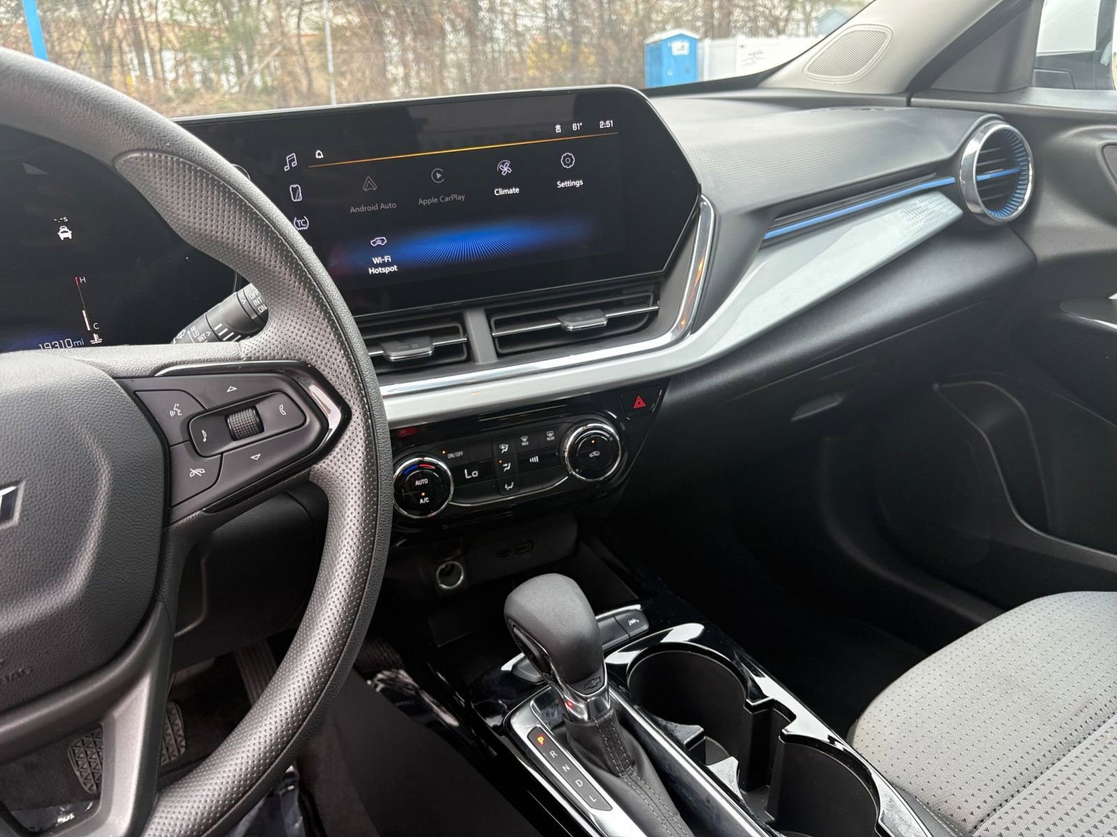 Thumbnail: 2025 Chevrolet Trax - 18