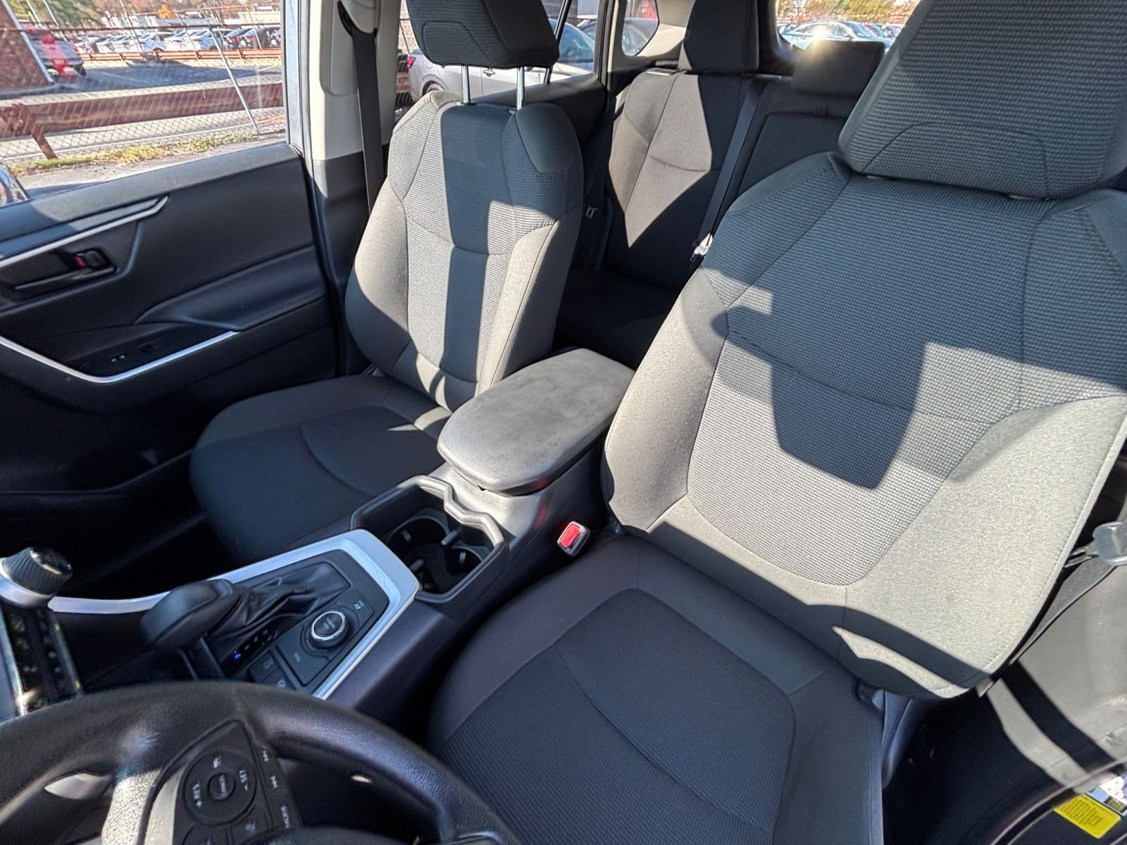 Thumbnail: 2025 Toyota RAV4 - 35