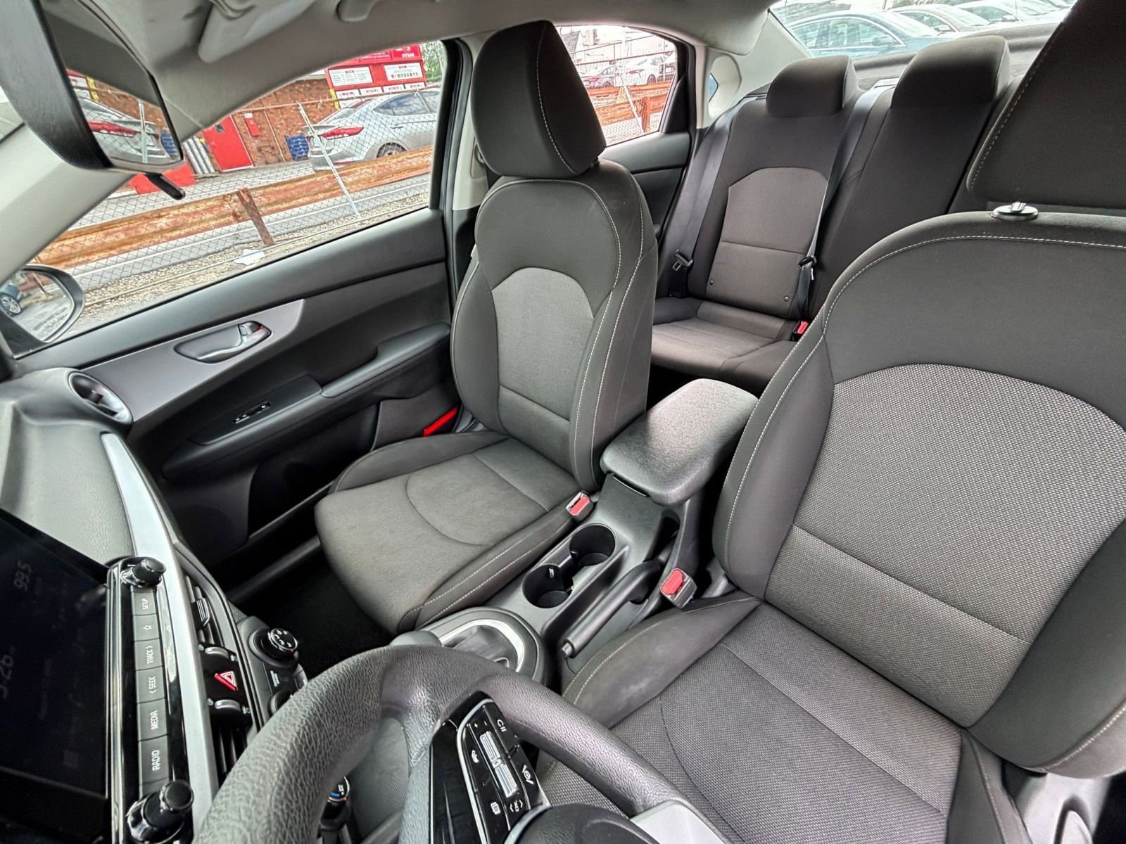 Thumbnail: 2023 Kia Forte - 34