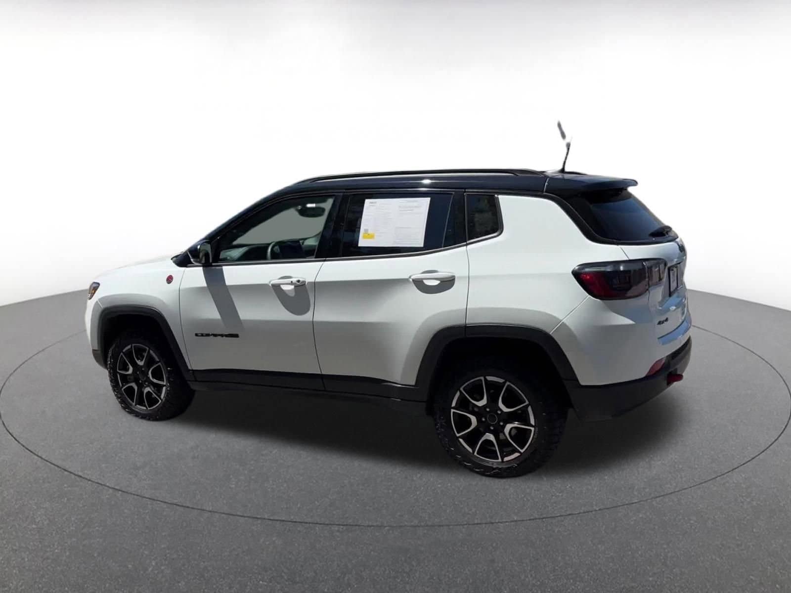 Thumbnail: 2025 Jeep Compass - 10