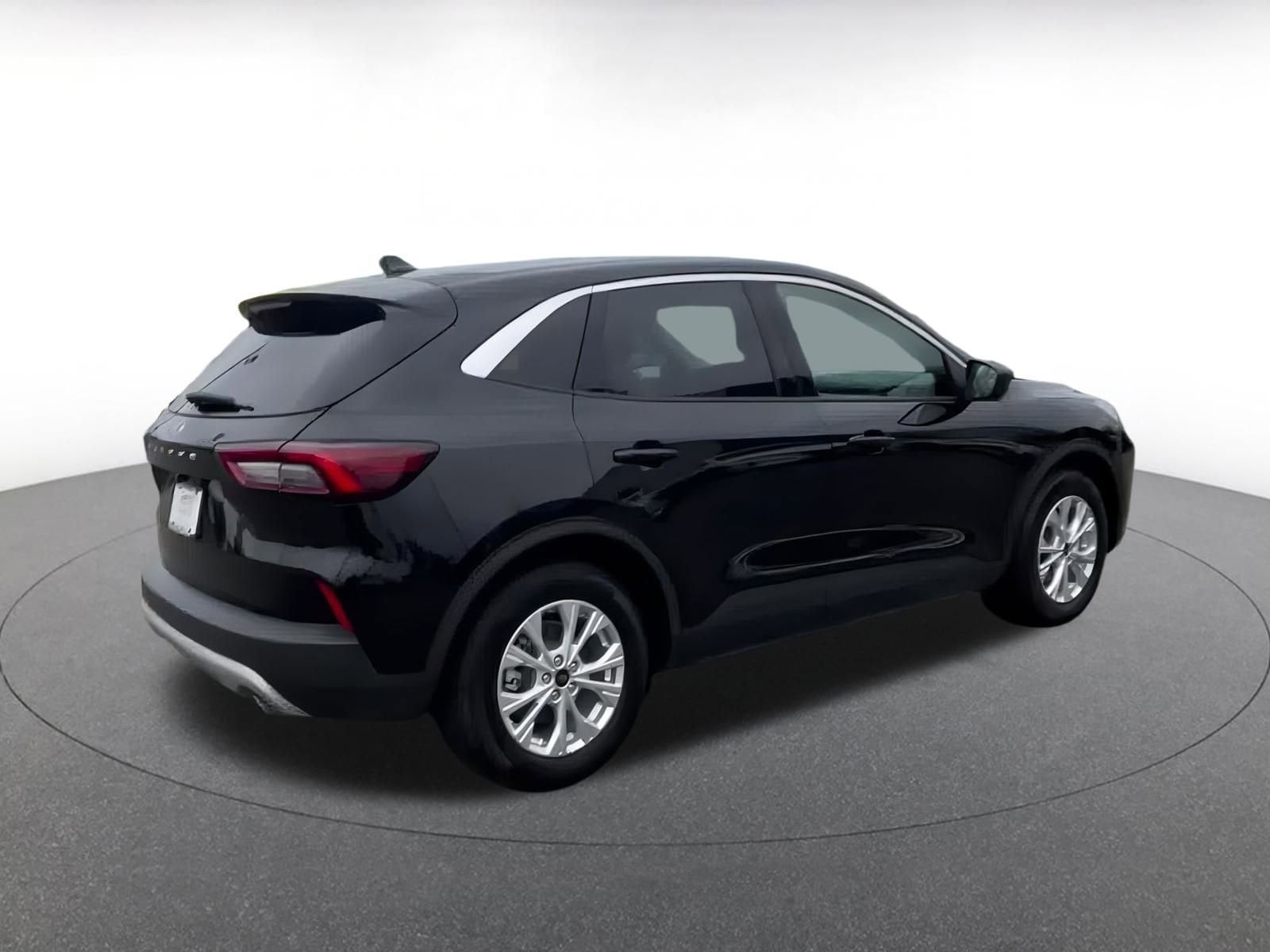 Thumbnail: 2024 Ford Escape - 15