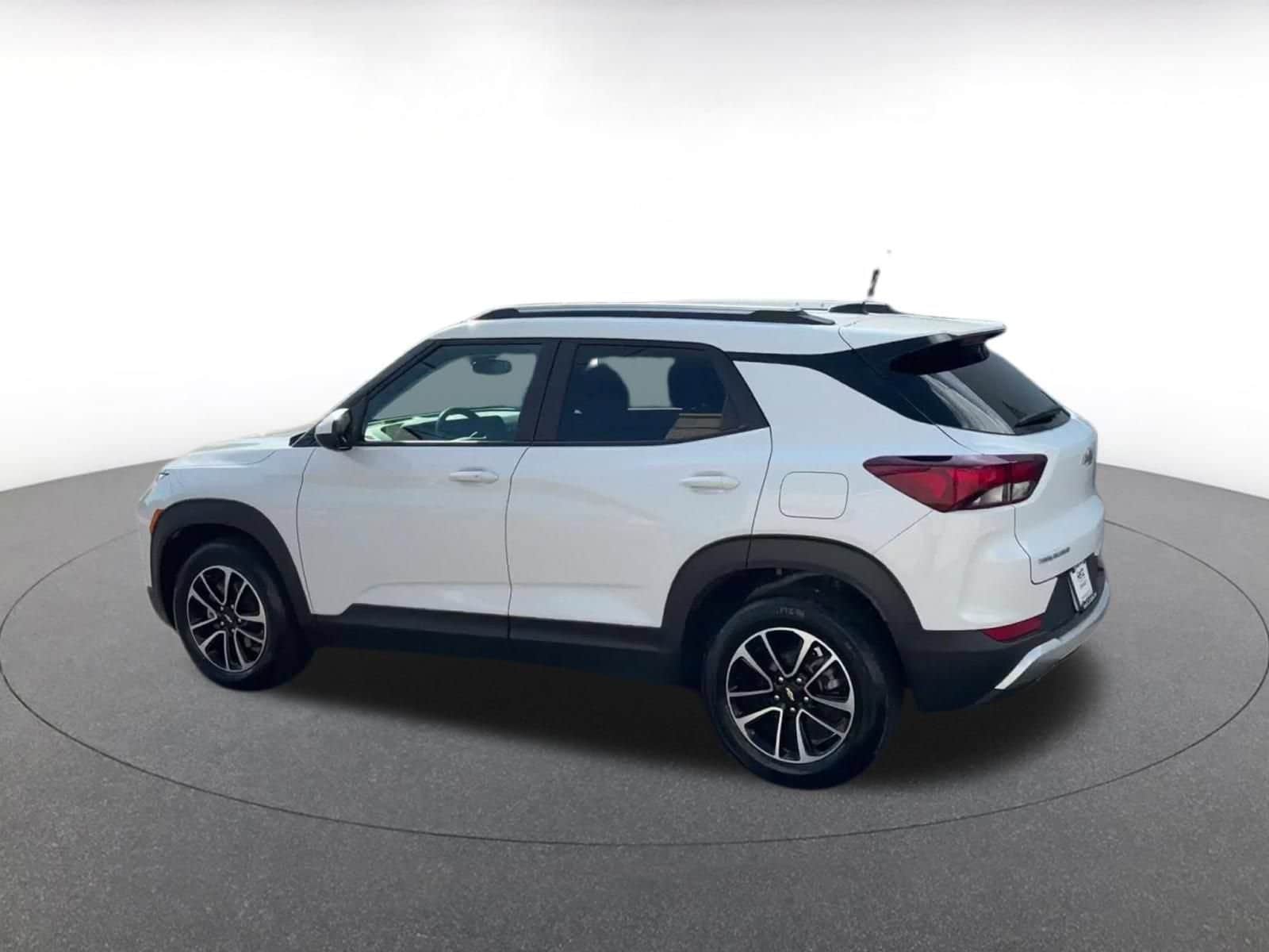 Thumbnail: 2025 Chevrolet TrailBlazer - 8