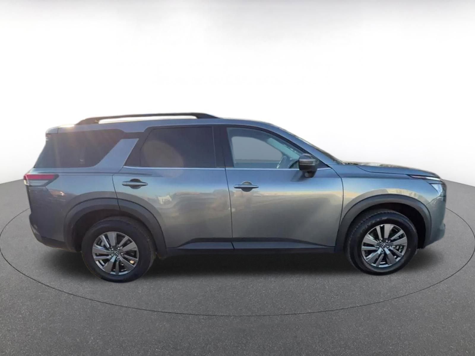 Thumbnail: 2025 Nissan Pathfinder - 16