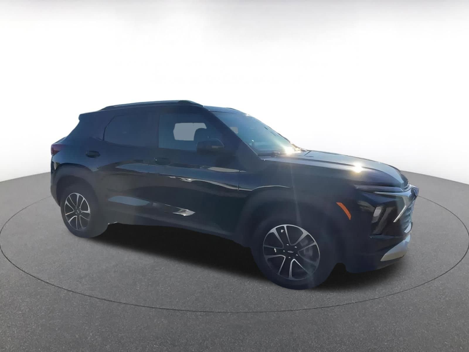 Thumbnail: 2025 Chevrolet TrailBlazer - 2