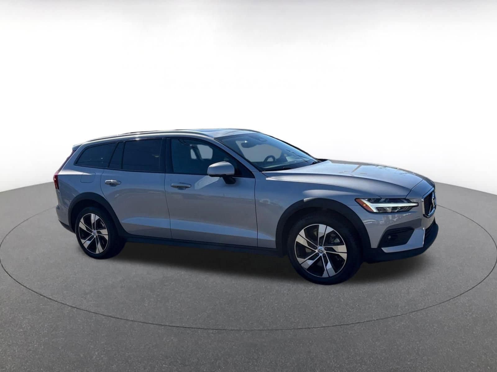 Thumbnail: 2025 Volvo S60 - 1