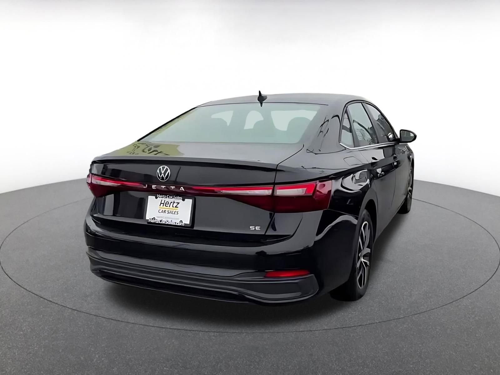 Thumbnail: 2025 Volkswagen Jetta - 14