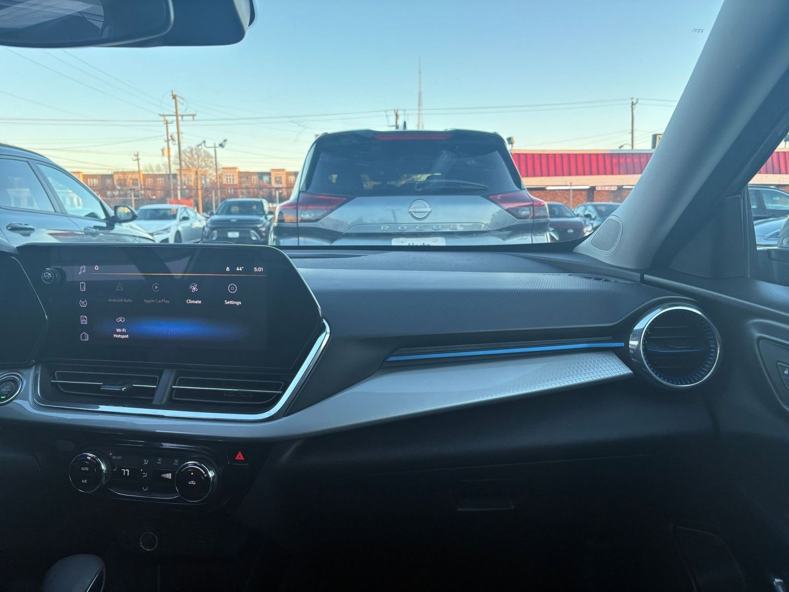 Thumbnail: 2025 Chevrolet Trax - 17