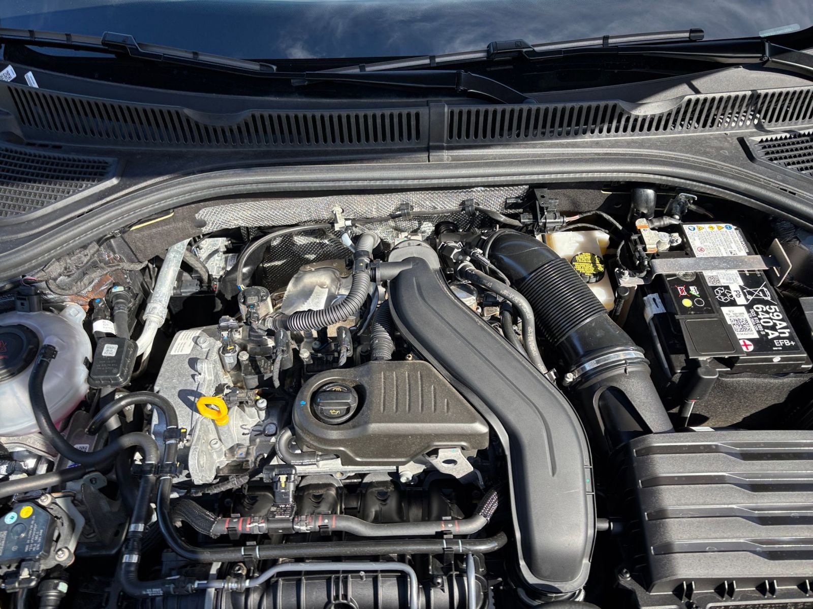 Thumbnail: 2025 Volkswagen Jetta - 31