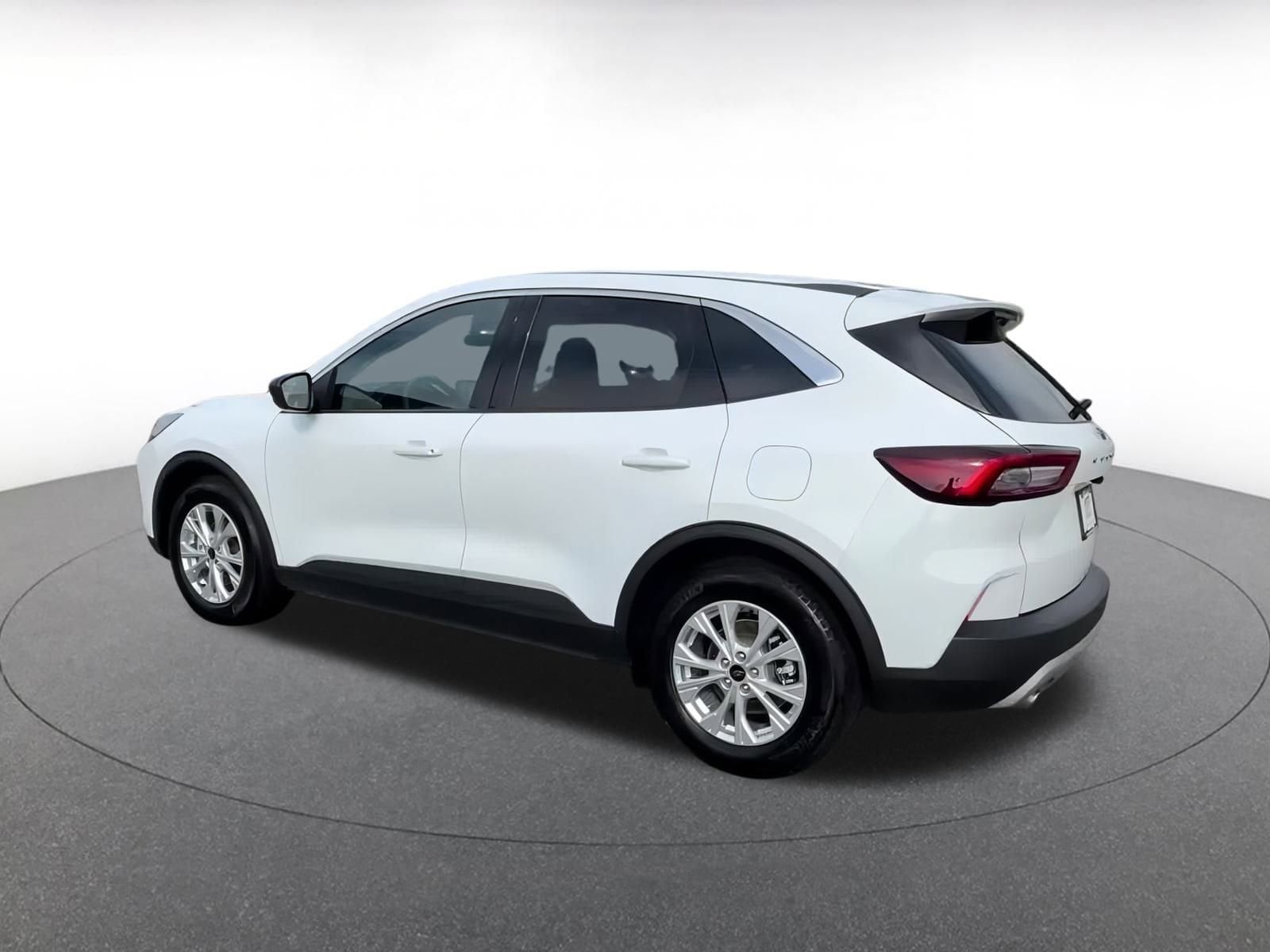 Thumbnail: 2024 Ford Escape - 10
