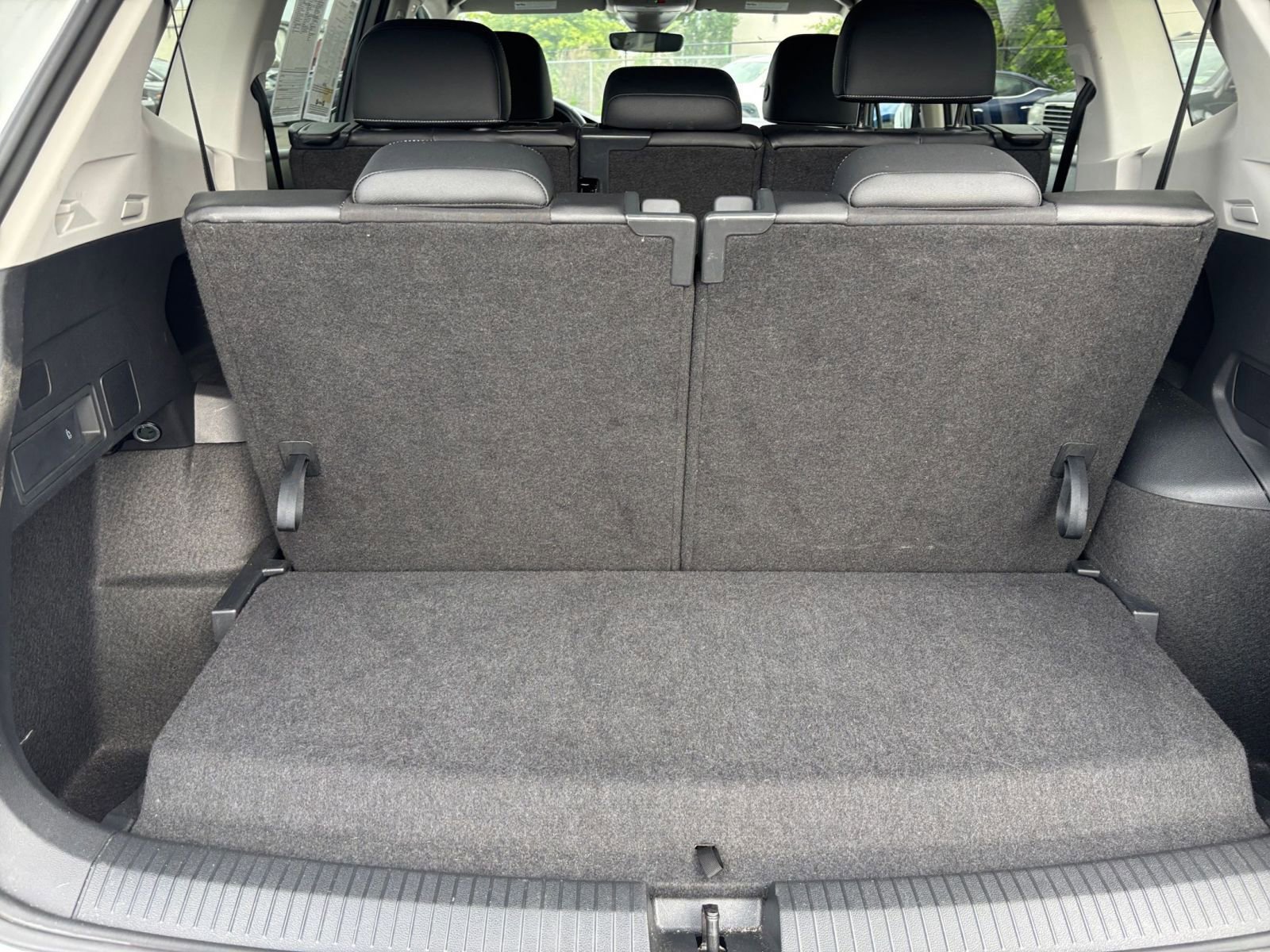 2024 Volkswagen Tiguan 2.0T 31