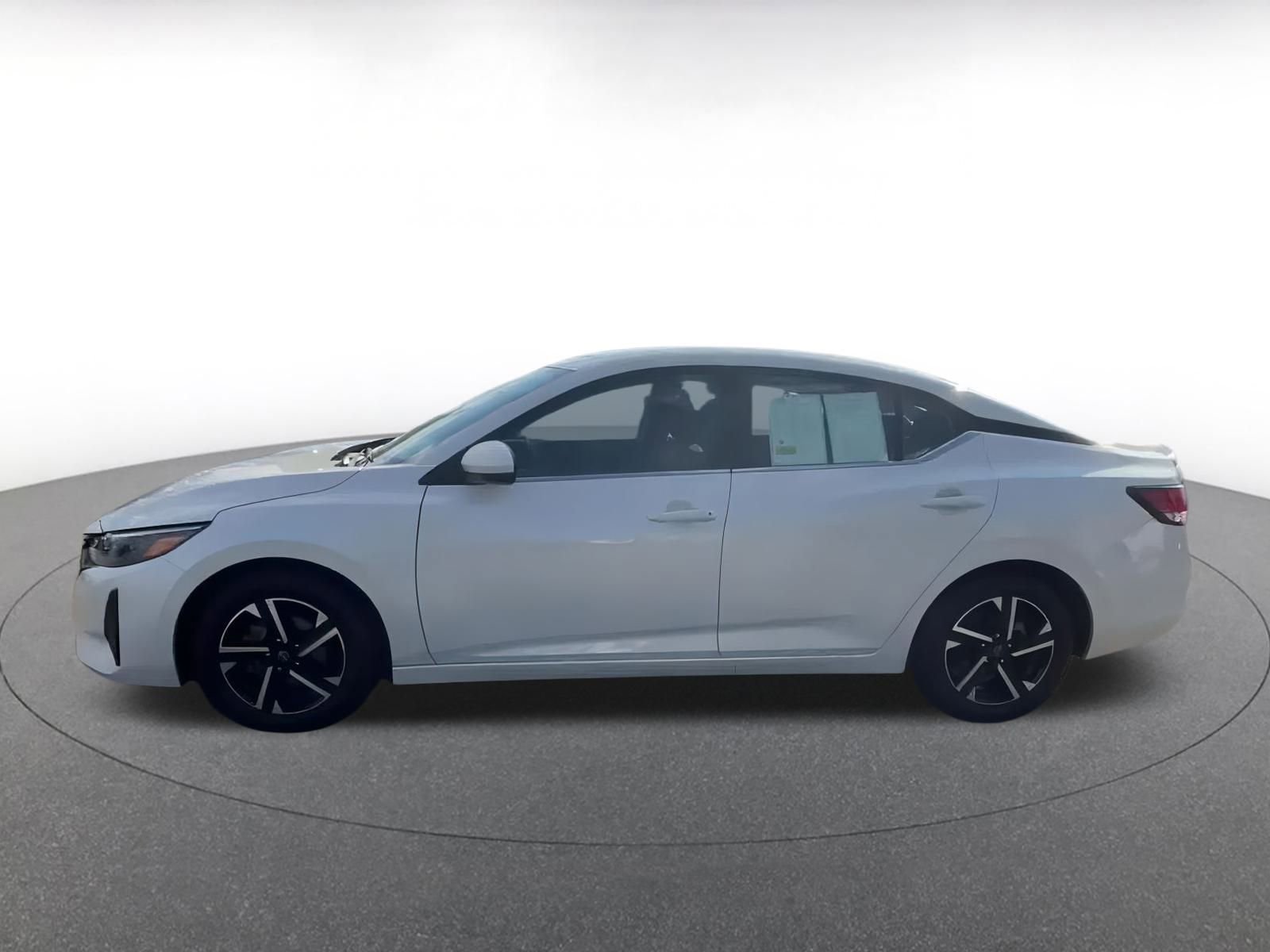 Thumbnail: 2024 Nissan Sentra - 9