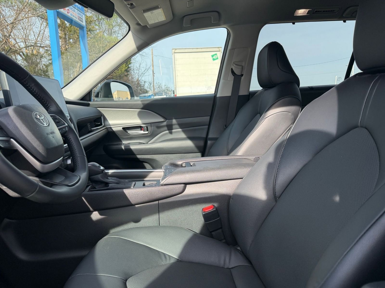 Thumbnail: 2025 Toyota Grand Highlander - 28