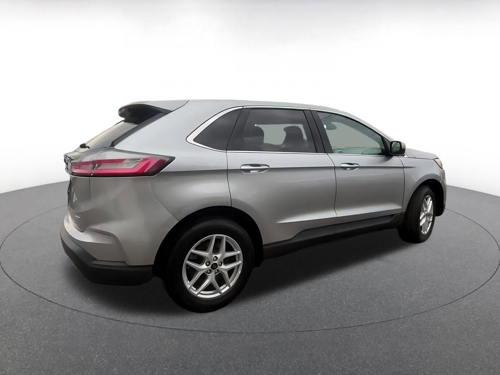 Thumbnail: 2024 Ford Edge - 14