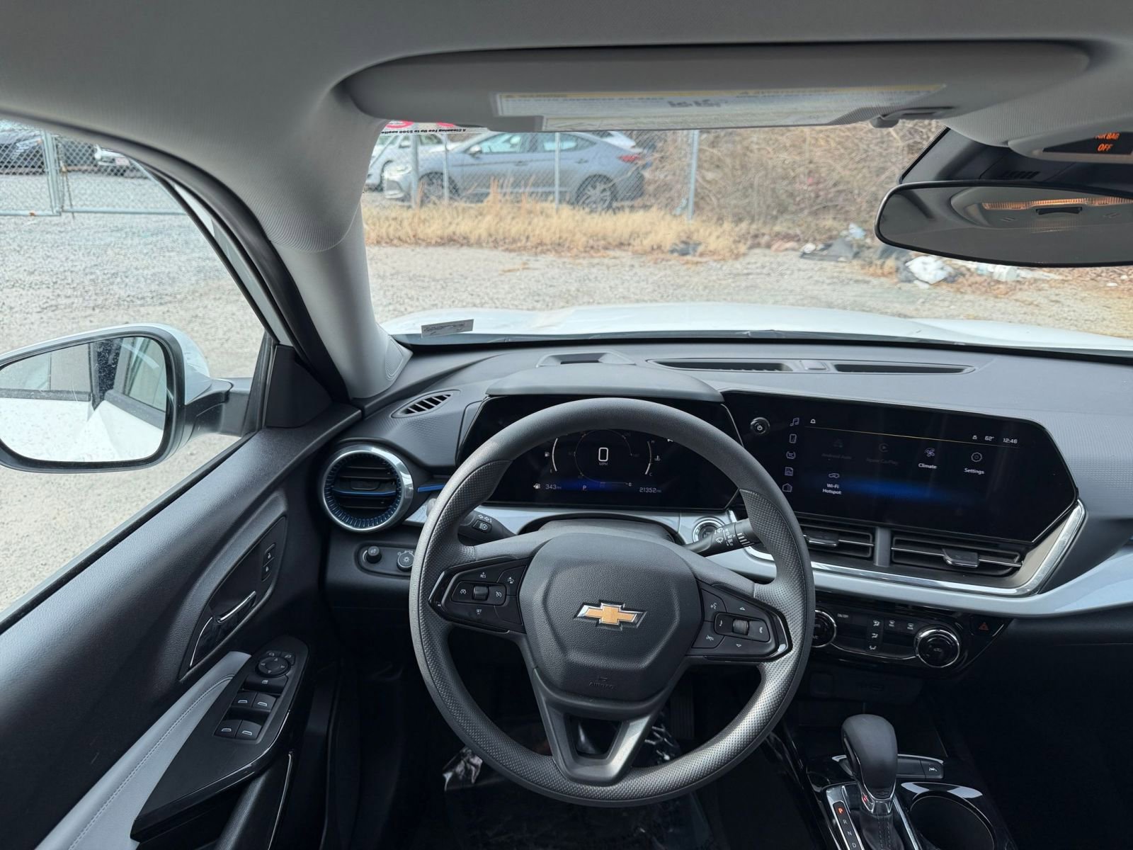 Thumbnail: 2025 Chevrolet Trax - 32