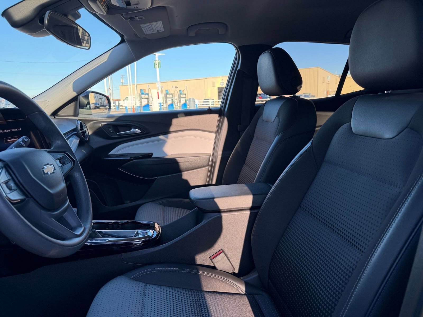 Thumbnail: 2025 Chevrolet Trax - 24