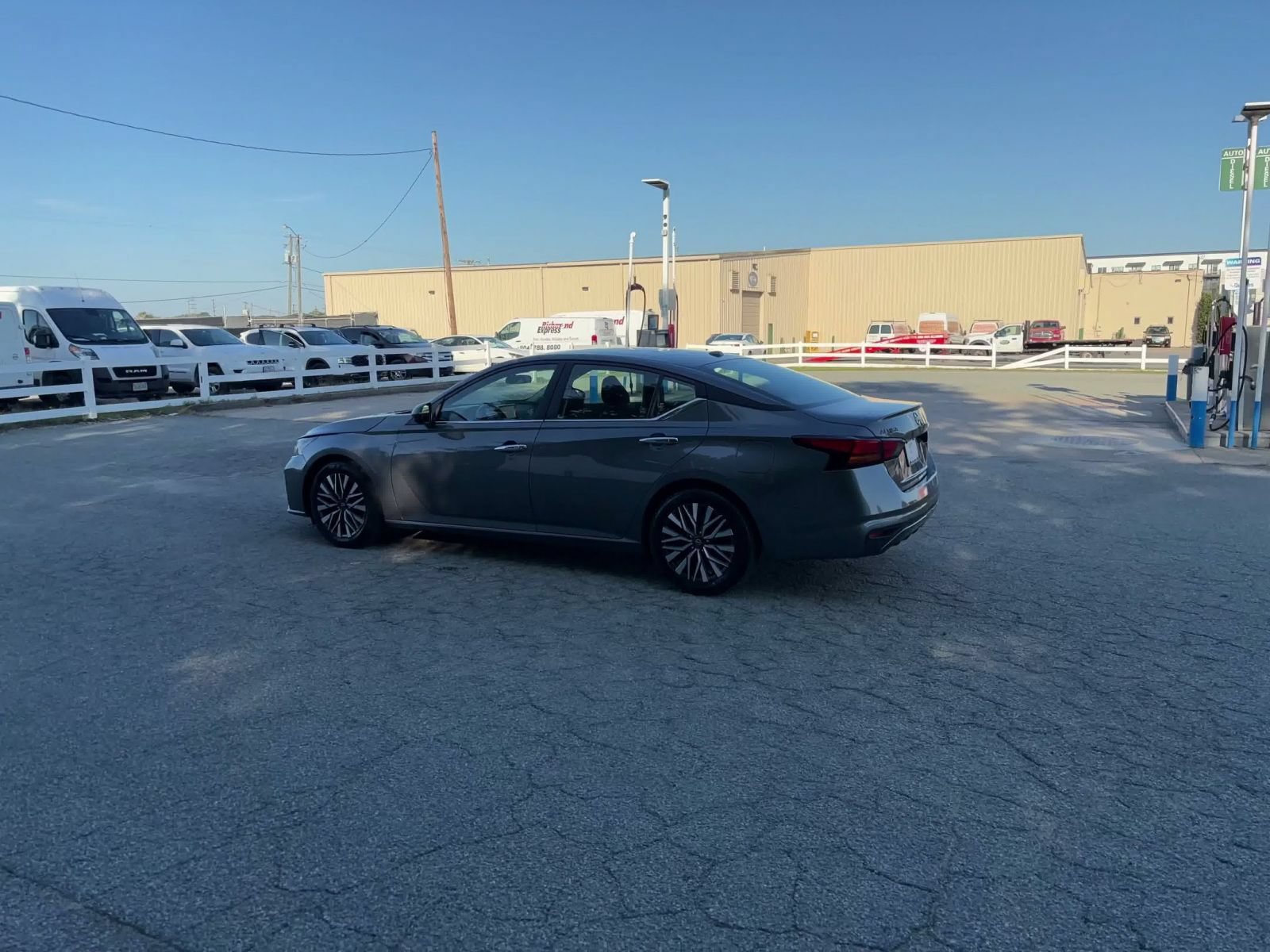 Thumbnail: 2025 Nissan Altima - 9