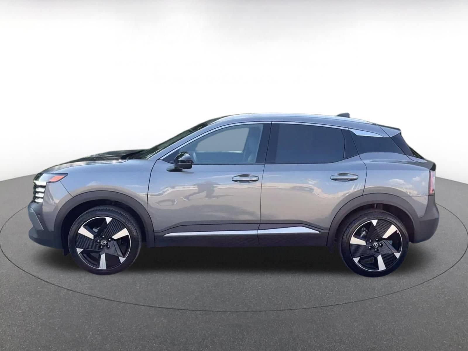 Thumbnail: 2026 Nissan Kicks - 8