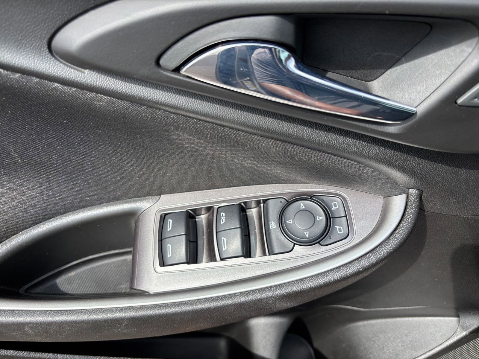 Thumbnail: 2023 Chevrolet Malibu - 20