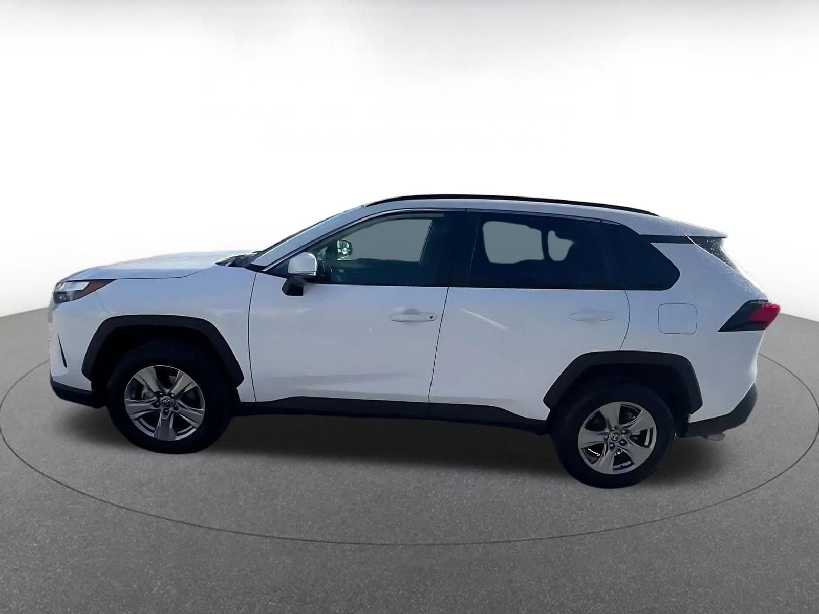 Thumbnail: 2025 Toyota RAV4 - 8