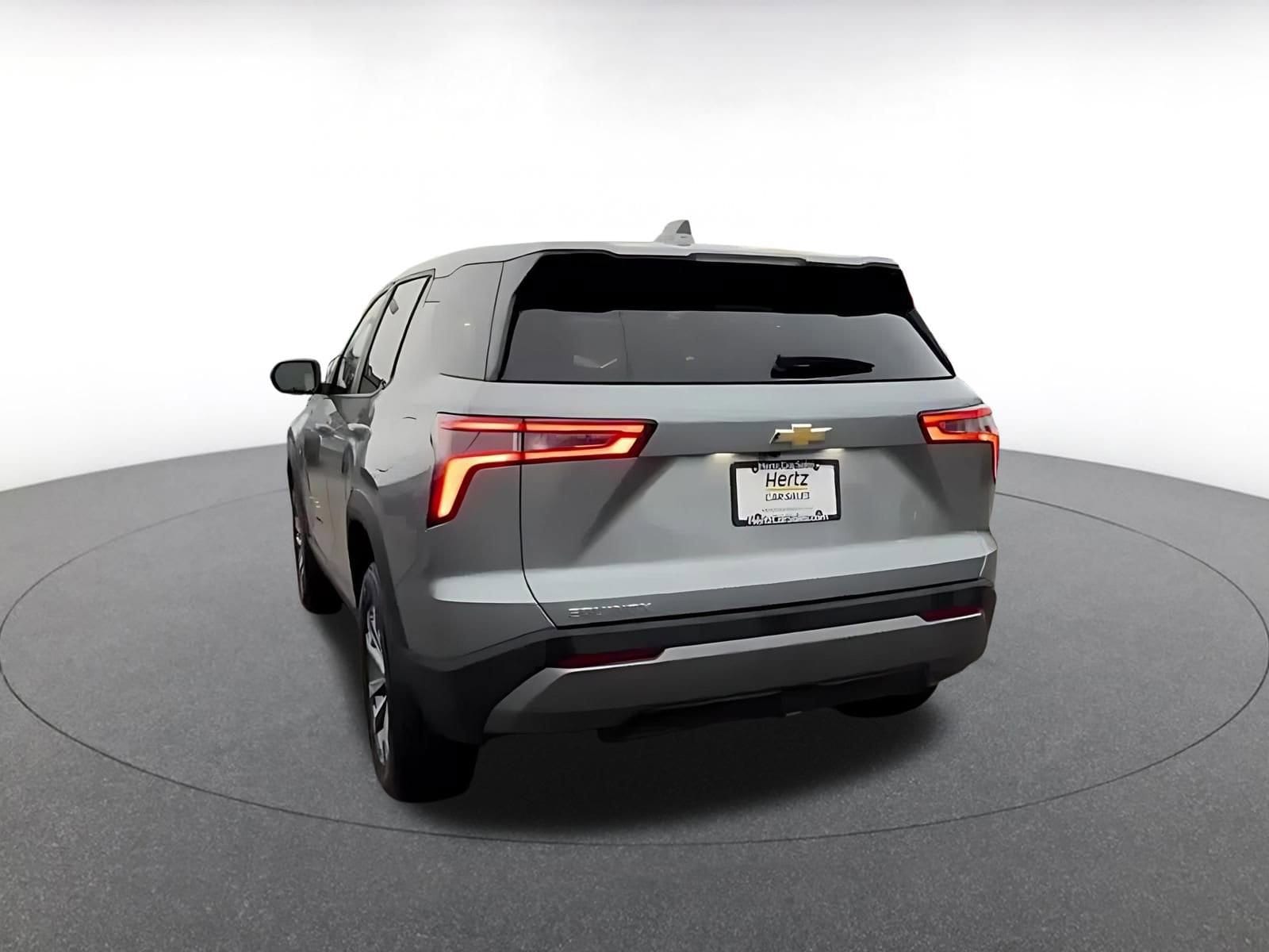 Thumbnail: 2025 Chevrolet Equinox - 11